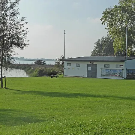 Wadzicht مكان تخييم Hippolytushoef